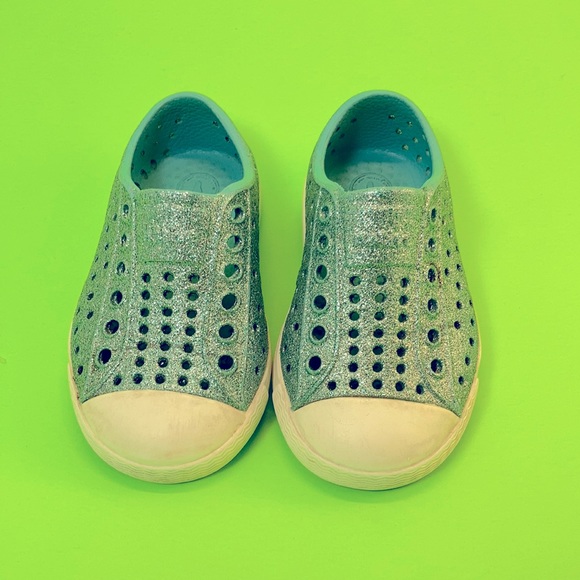 Native Other - Native | Blue w/ Sparkles | Size 5